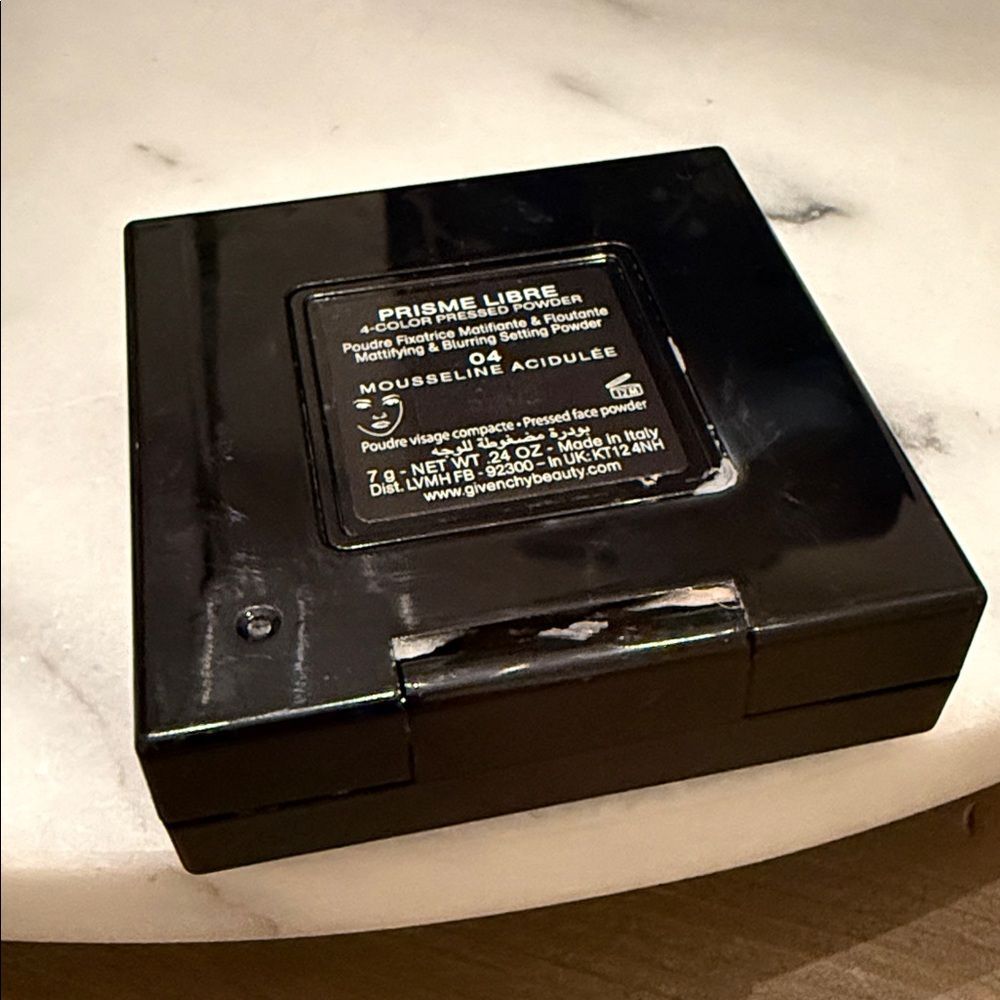 GivenchyPowder
Prisme Libre Blurring & Color-Correcting Matte Pressed - Picture 4 of 6